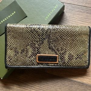 Longchamp green reptile embossed cowhide leather wallet